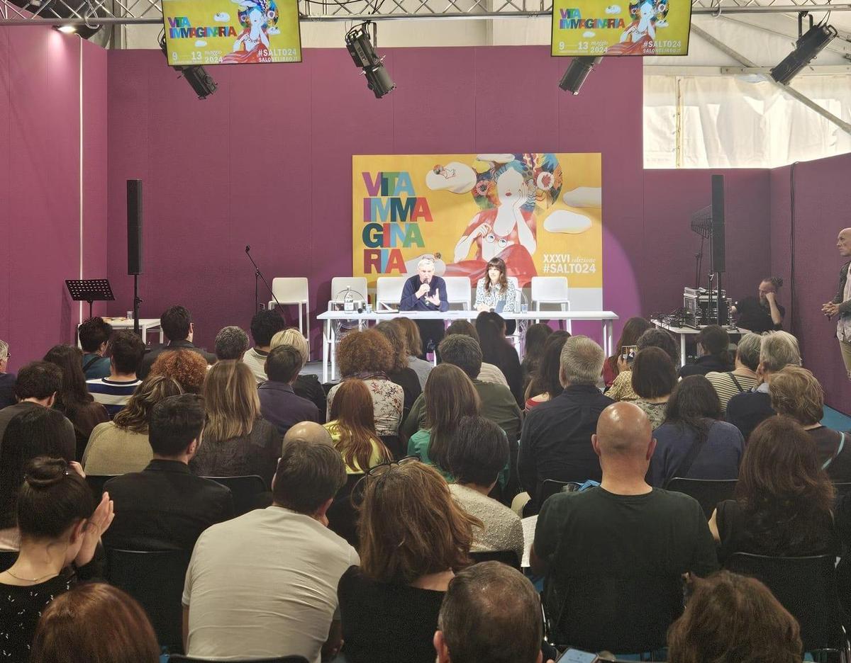 Salone internazionale del libro di Torino, 9 maggio 2024. Il presidente di Libera e Gruppo Abele Don Luigi Ciotti con la direttrice de lavialibera Elena Ciccarello