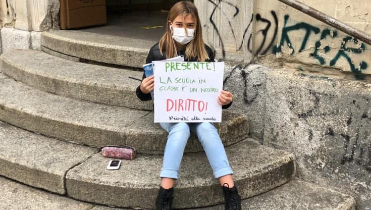 Torino, Anita Iacovelli, studentessa 12enne divenuta il simbolo della protesta anti dad
