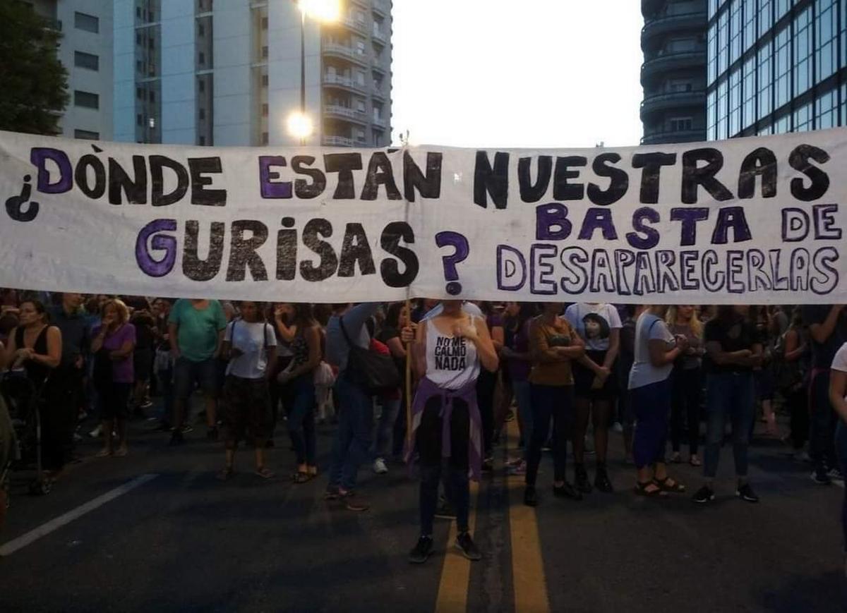 Foto del collettivo Dónde están nuestras gurisas?