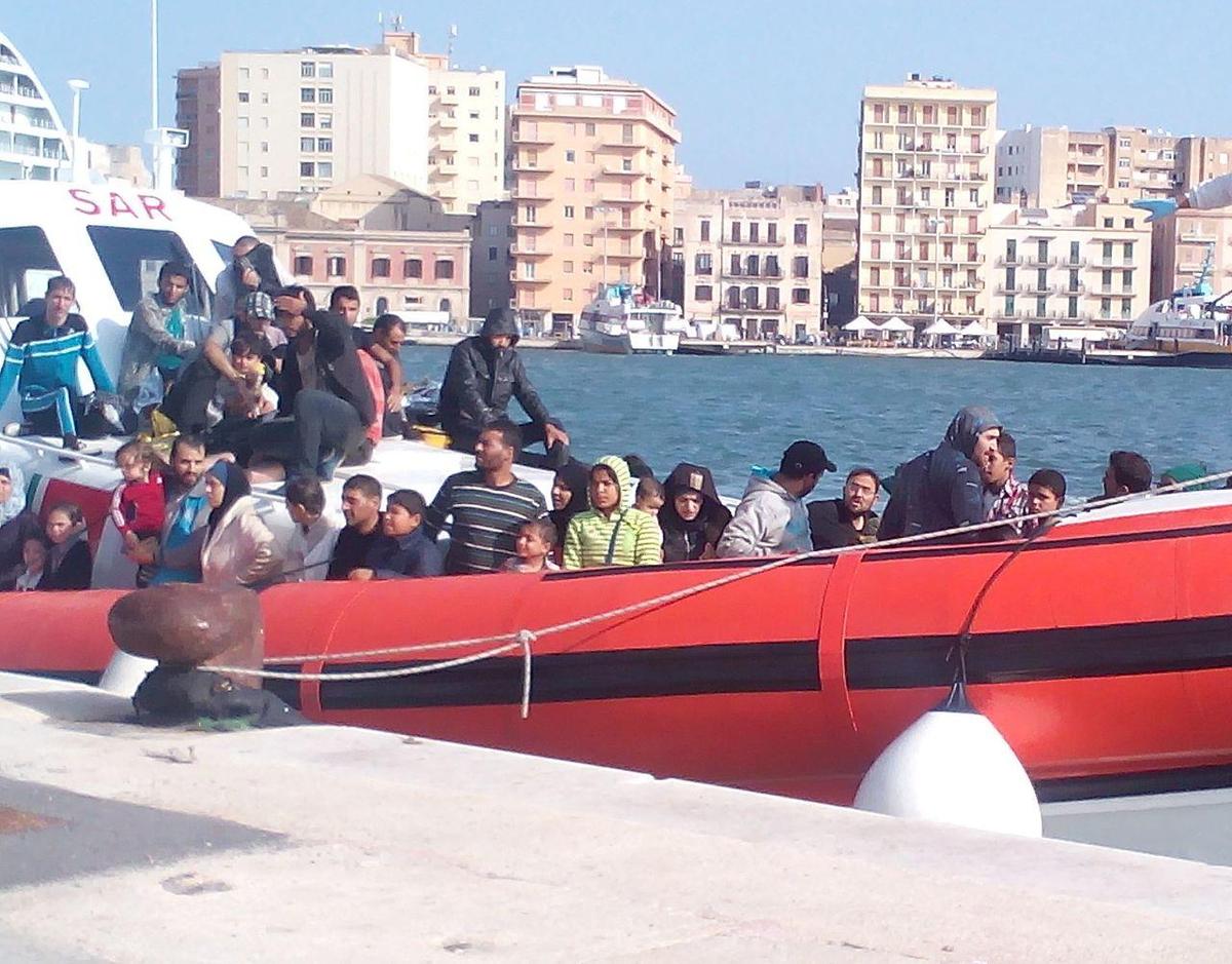 Sbarco nel porto di Trapani. Foto: Civa61 su WikimediaCommons