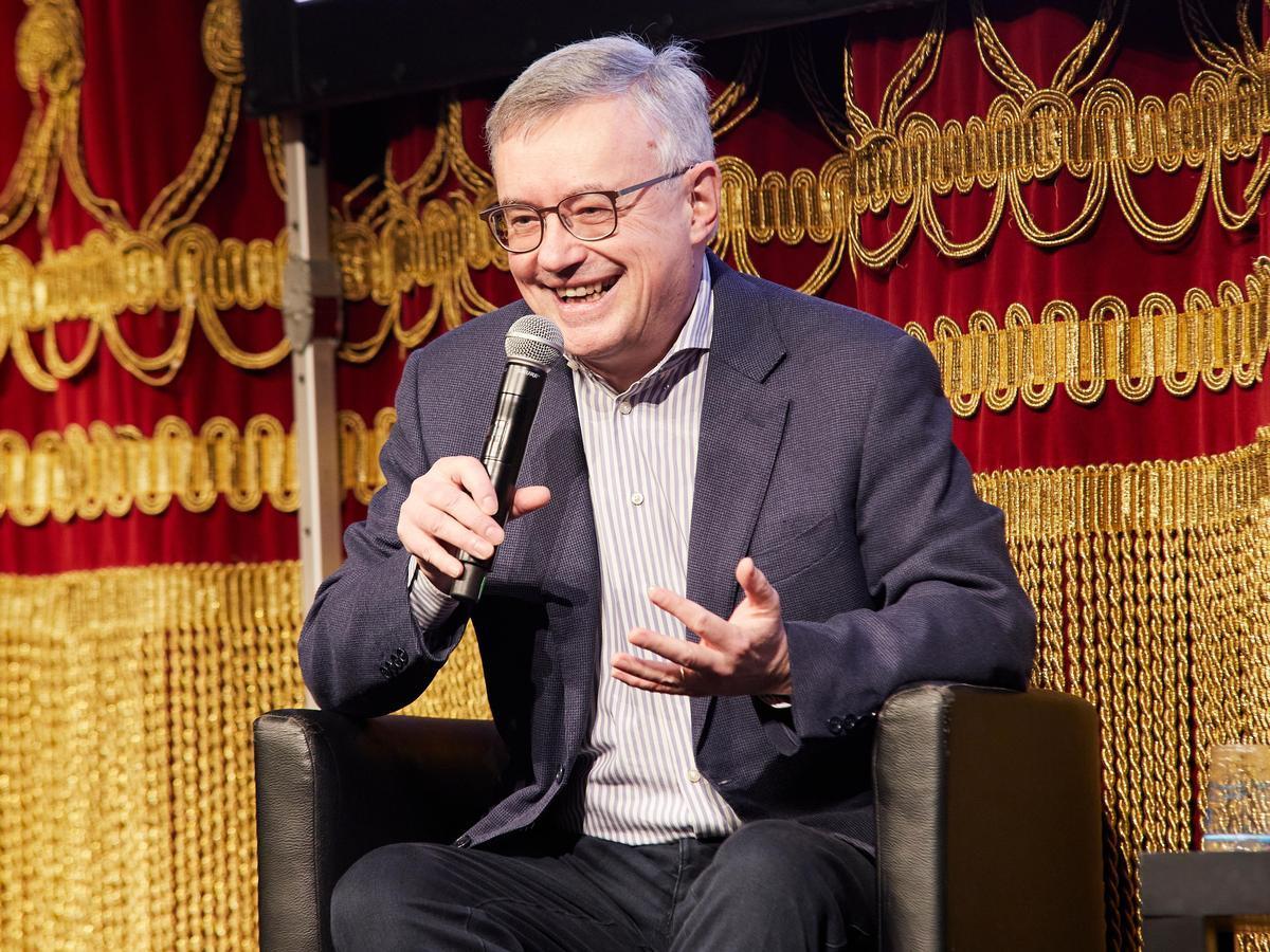 Torino, 26 marzo 2025. Alessandro Barbero interviene al Teatro Carignano per la Biennale Democrazia (Foto di Elisa Giordano)