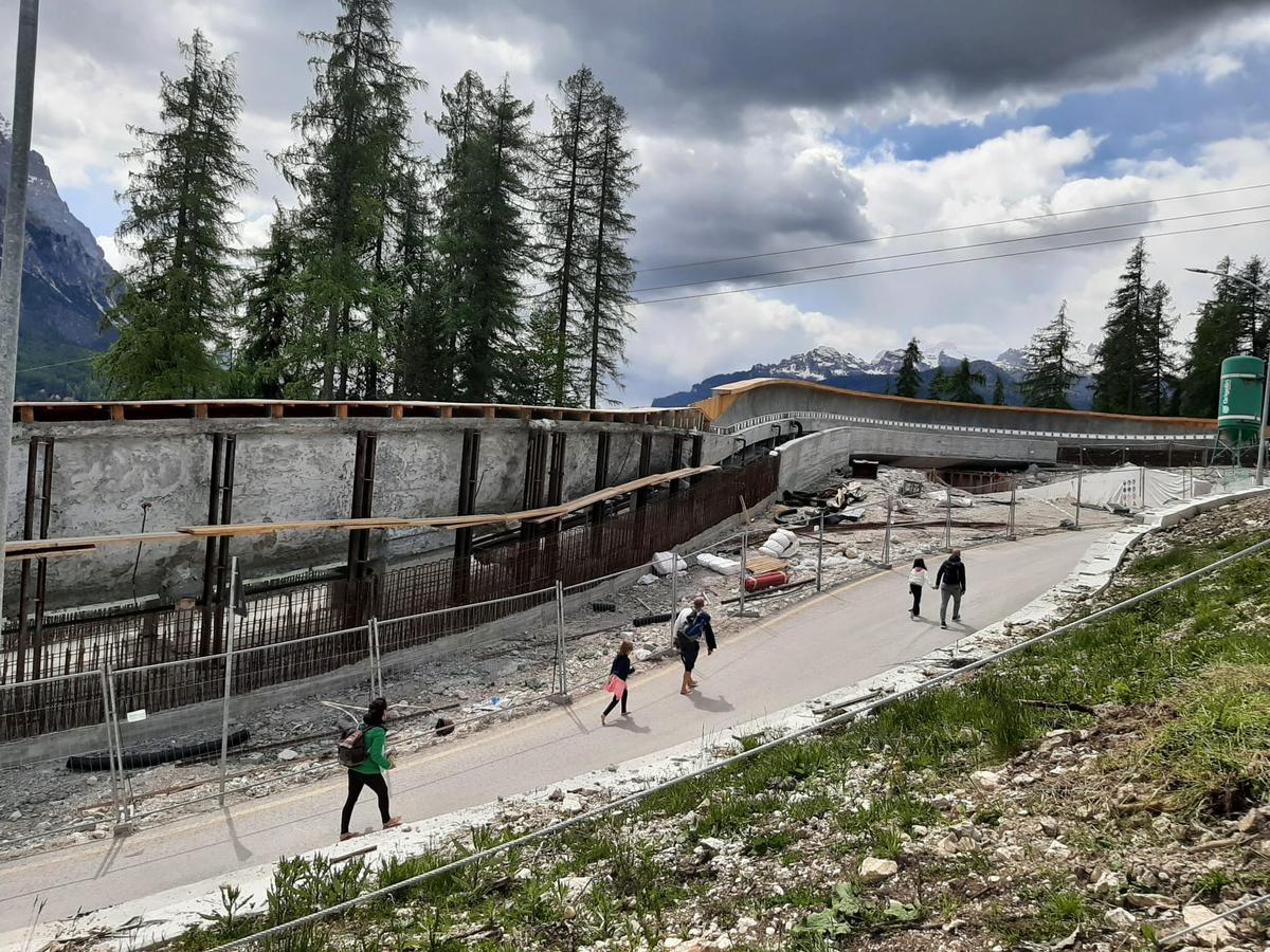 Cortina, la pista da bob in costruzione. Foto di M. Menardi