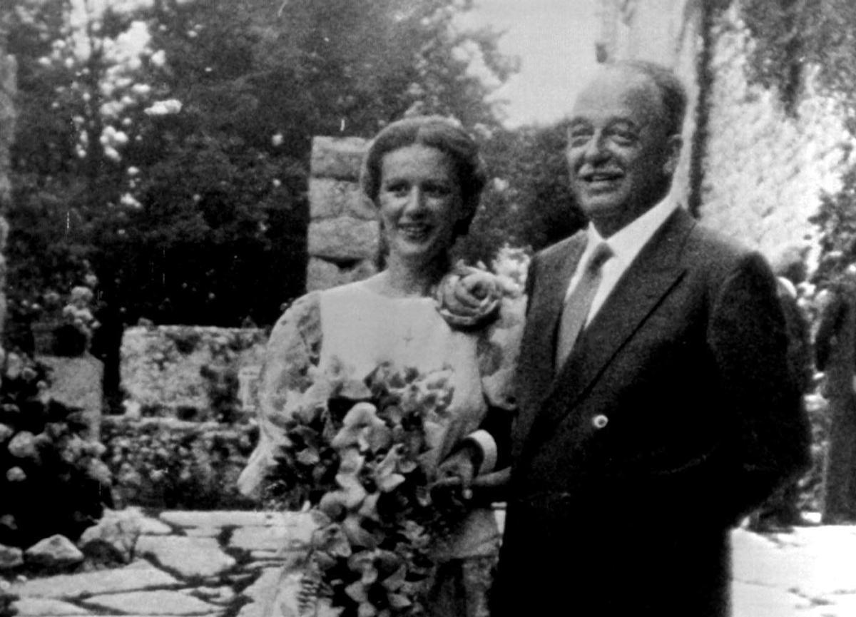 Carlo Alberto dalla Chiesa ed Emanuela Setti Carraro nel giorno del loro matrimonio, il 12 luglio 1982/Ansa