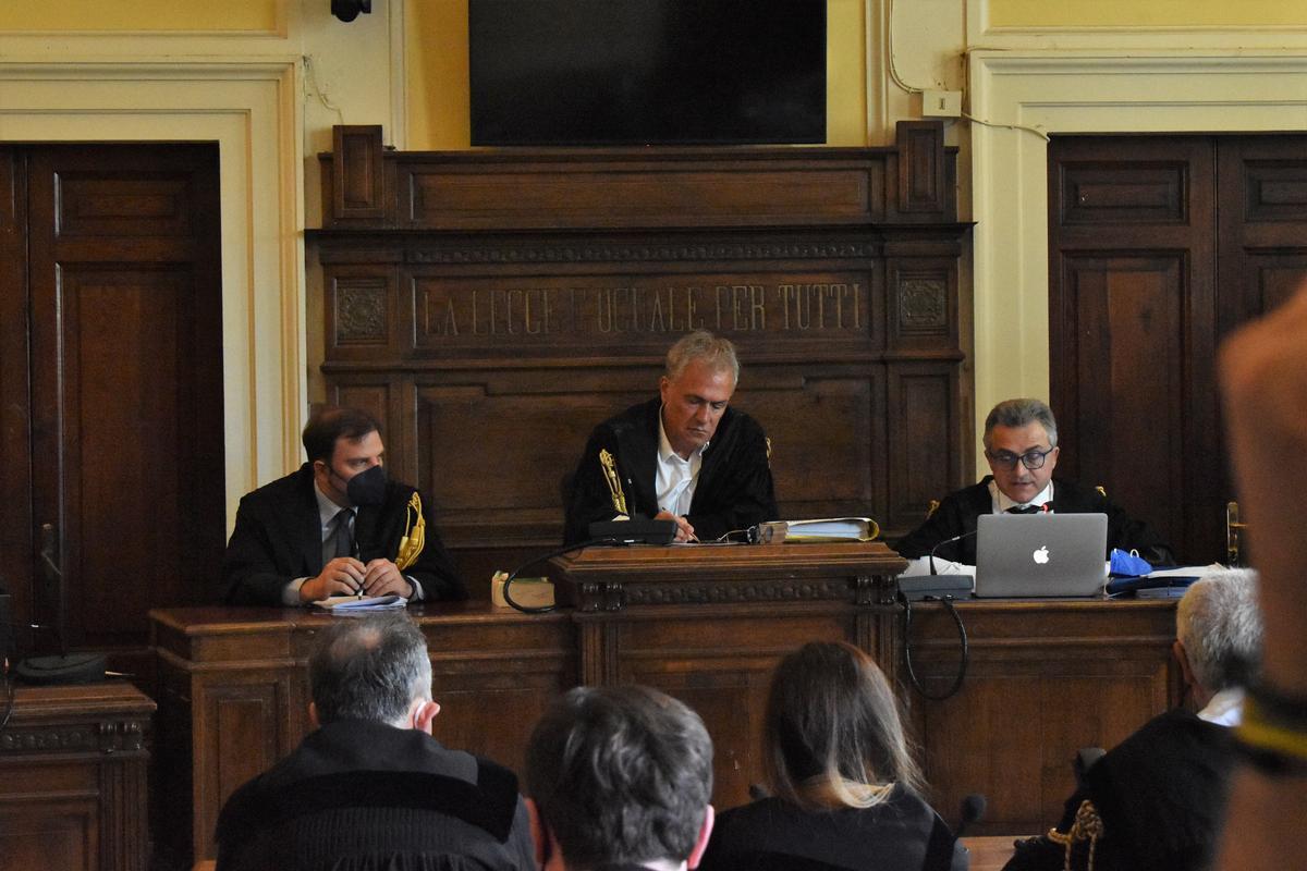 Il Collegio presieduto dal giudice Giancarlo Bianchi (al centro)
