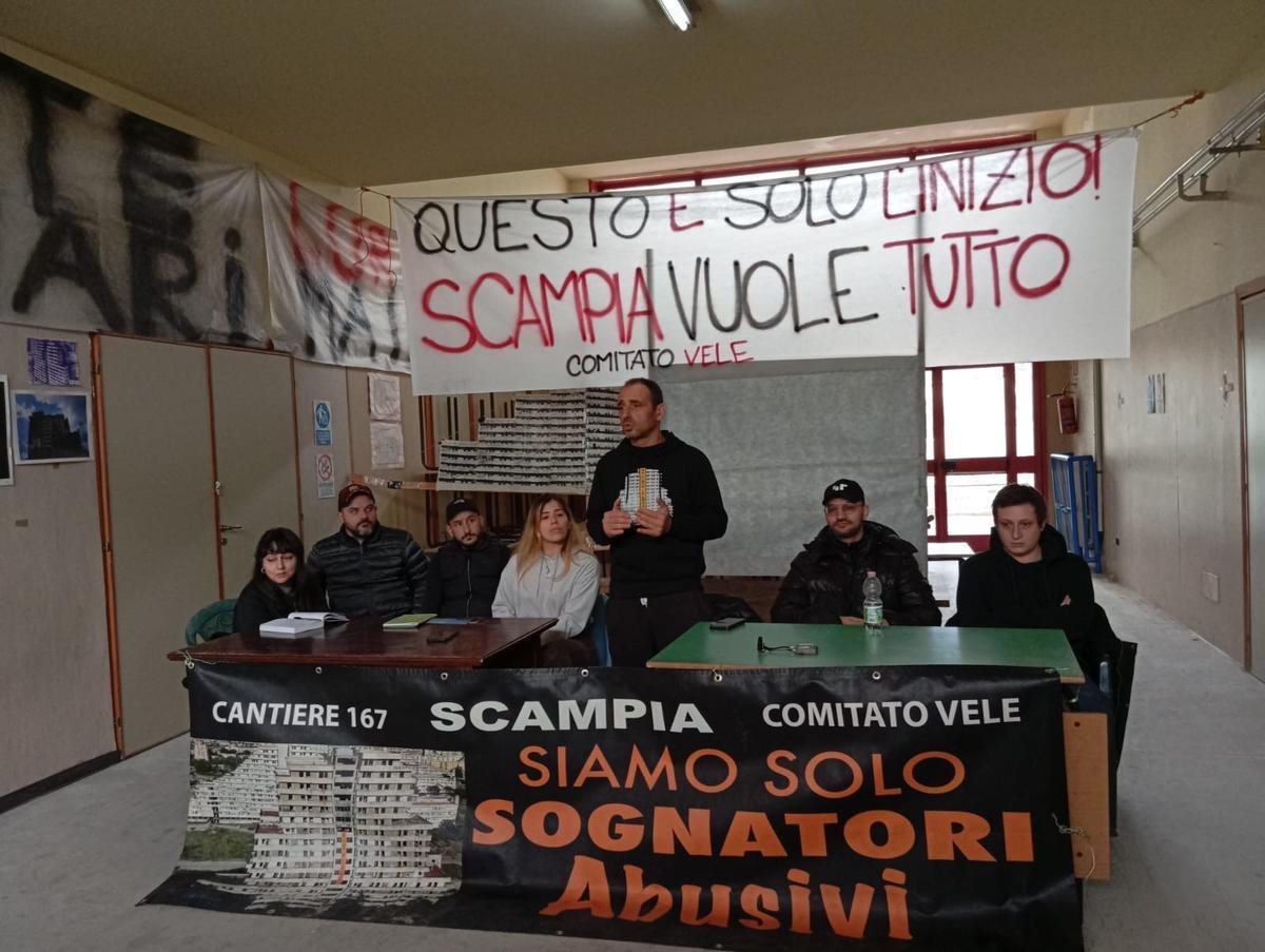 Una riunione del Comitato Vele a Scampia (Napoli)