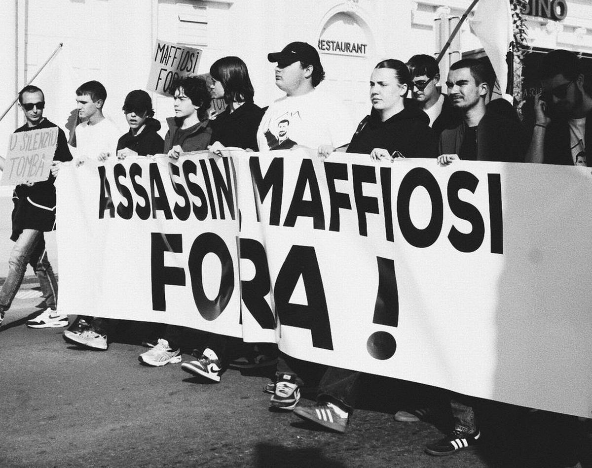 Una manifestazione antimafia in Corsica (Foto di Mona Favoreu)