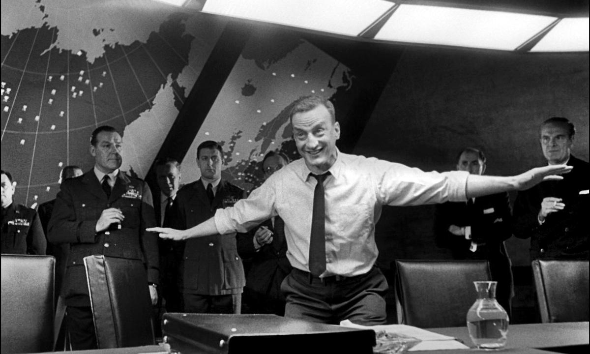 L'attore George Campbell Scott interpreta il generale Buck Turgidson nel film di Stanley Kubrick "Il dottor Stranamore - Ovvero: come ho imparato a non preoccuparmi e ad amare la bomba" (Wikimedia Commons)