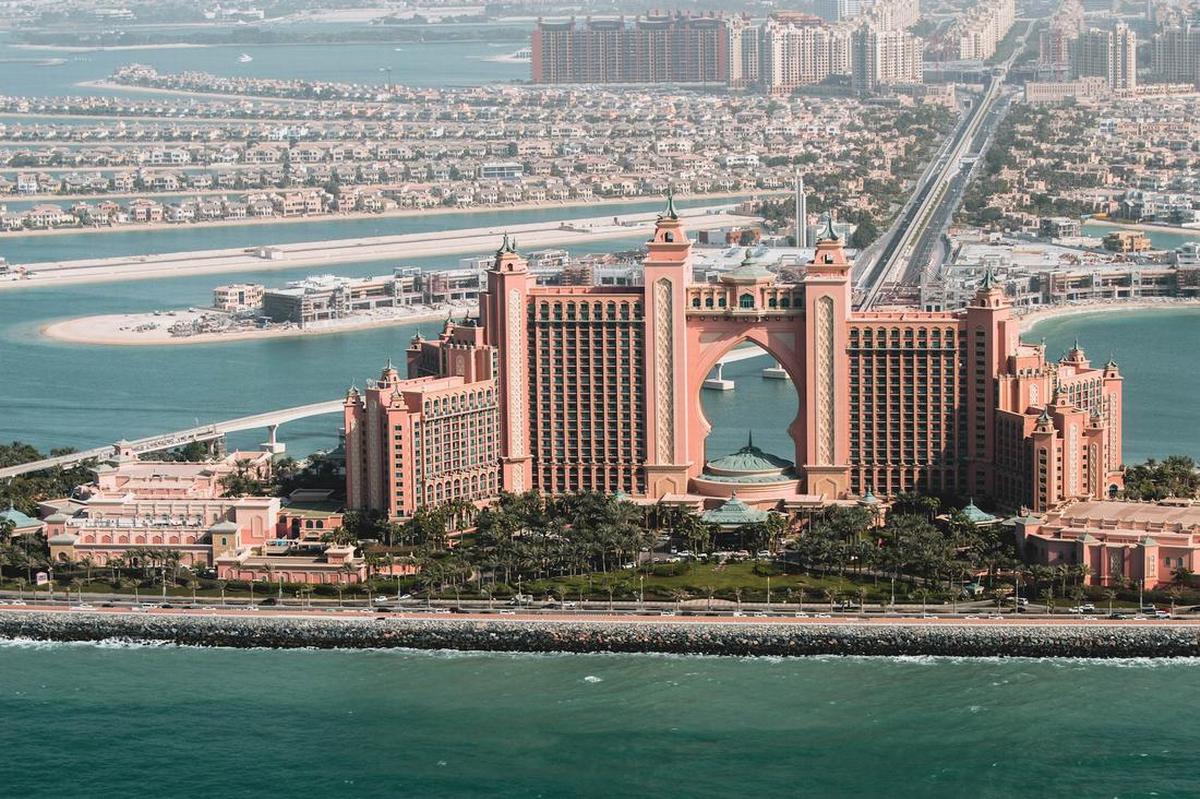 Dubai è una delle città in cui si investe di più nel settore immobiliare, uno dei metodi per evadere le tasse (Aldo Loya/Unsplash)