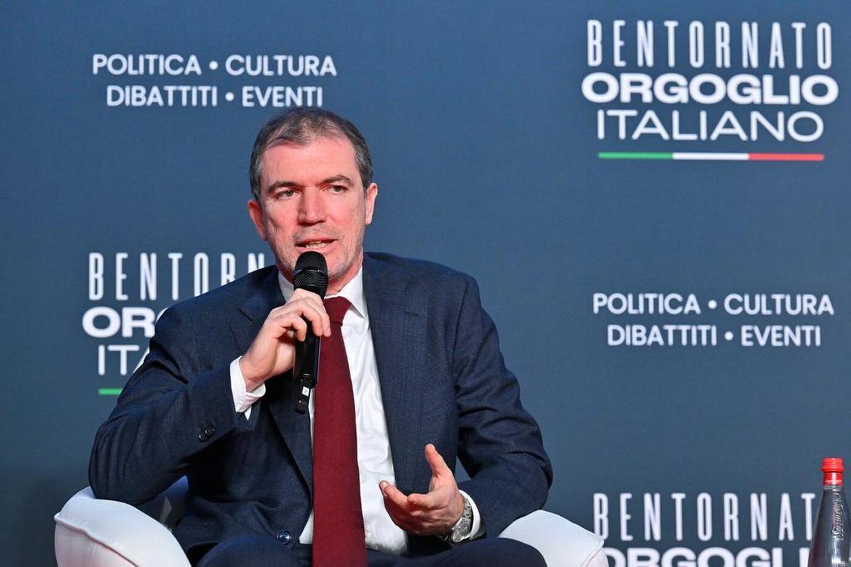 Roma, 15 dicembre 2023. Francesco Saverio Marini, ordinario di diritto e consigliere giuridico di Giorgia Meloni, durante il dibattito sul premierato ad Atreju, manifestazione di Fratelli d'Italia. Foto di A. Di Meo/Ansa