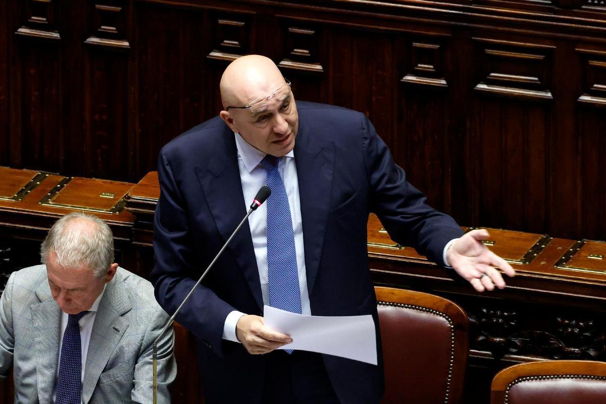 Roma, 21 maggio. Il ministro della Difesa Guido Crosetto interviene a Montecitorio per un question time alla Camera (Foto di Umberto Battaglia, Camera dei deputati)