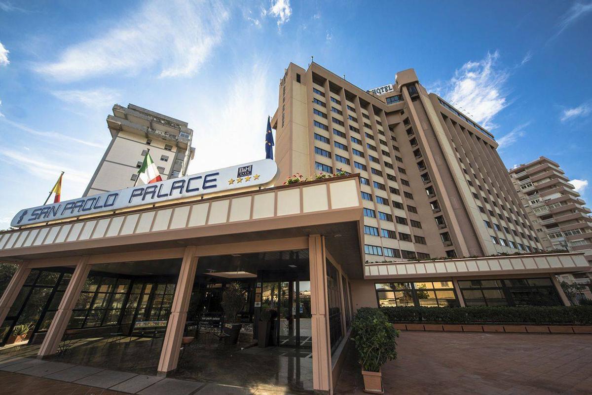 Nell'Hotel San Paolo Palace, azienda confiscata a Cosa nostra, l'Ersu Palermo avrebbe voluto realizzare una residenza per gli studenti fuorisede (Foto dal sito)