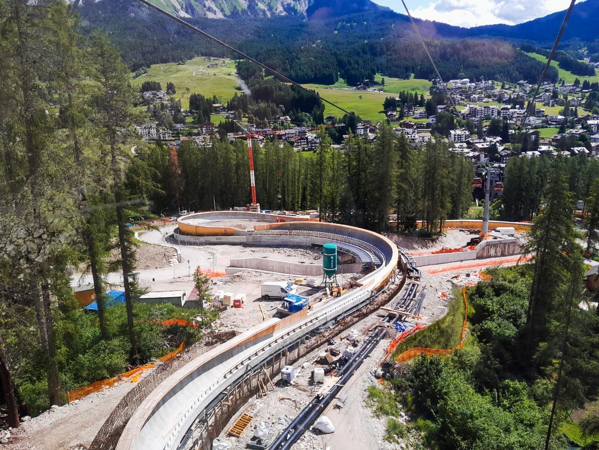 Il cantiere della pista da bob a Cortina d'Ampezzo. Foto di S. Lacedelli