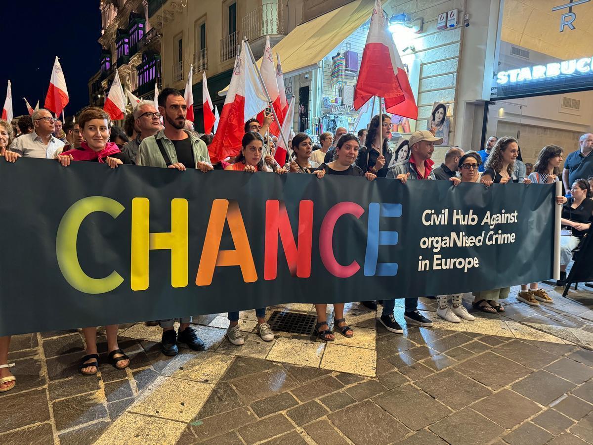 La Valletta (Malta), ottobre 2024. La rete europea Chance partecipa alla manifestazione per chiedere verità e giustizia per la giornalista Daphne Caruana Galizia