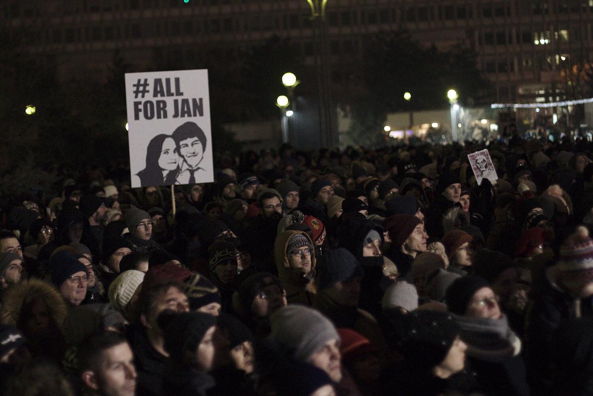 Bratislava, 2 marzo 2018, una manifestazione per Jan Kuciak e Martian Kusnirova (Foto Peter Tkac/Flickr)