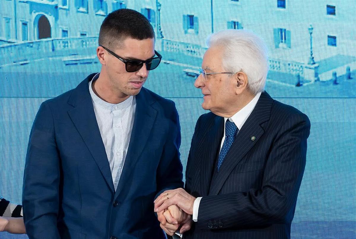 Roma, febbraio 2025. Nicolas Marzolino riceve dal presidente della Repubblica Sergio Mattarella l'onorificenza di Cavaliere dell'Ordine al merito della Repubblica italiana