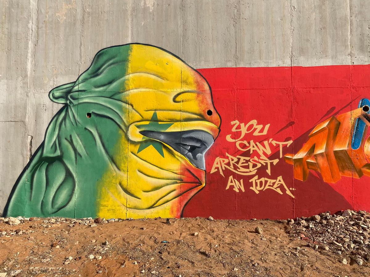"Non puoi arrestare un'idea", il murales della Rbs Crew (da Facebook) 