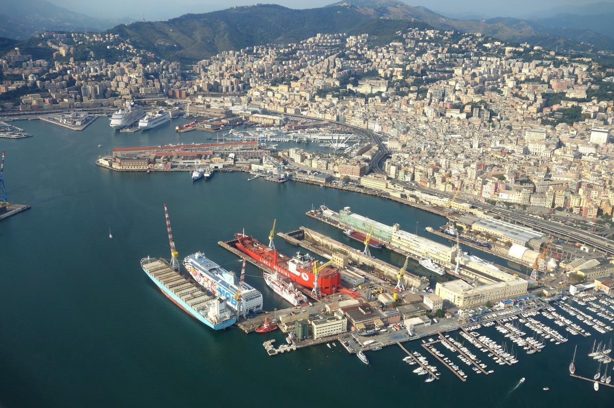 Veduta aerea del porto di Genova/Wikipedia