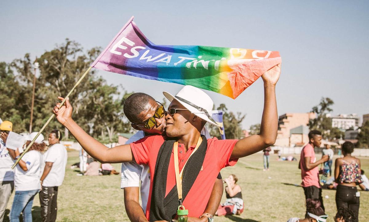 Mbabane (eSwatini), 2018. Il fotografo sudafricano Sabelo Mkhabela, autore di questa foto, ha documentato il primo pride Lgbt dello eSwatini (Swaziland)
