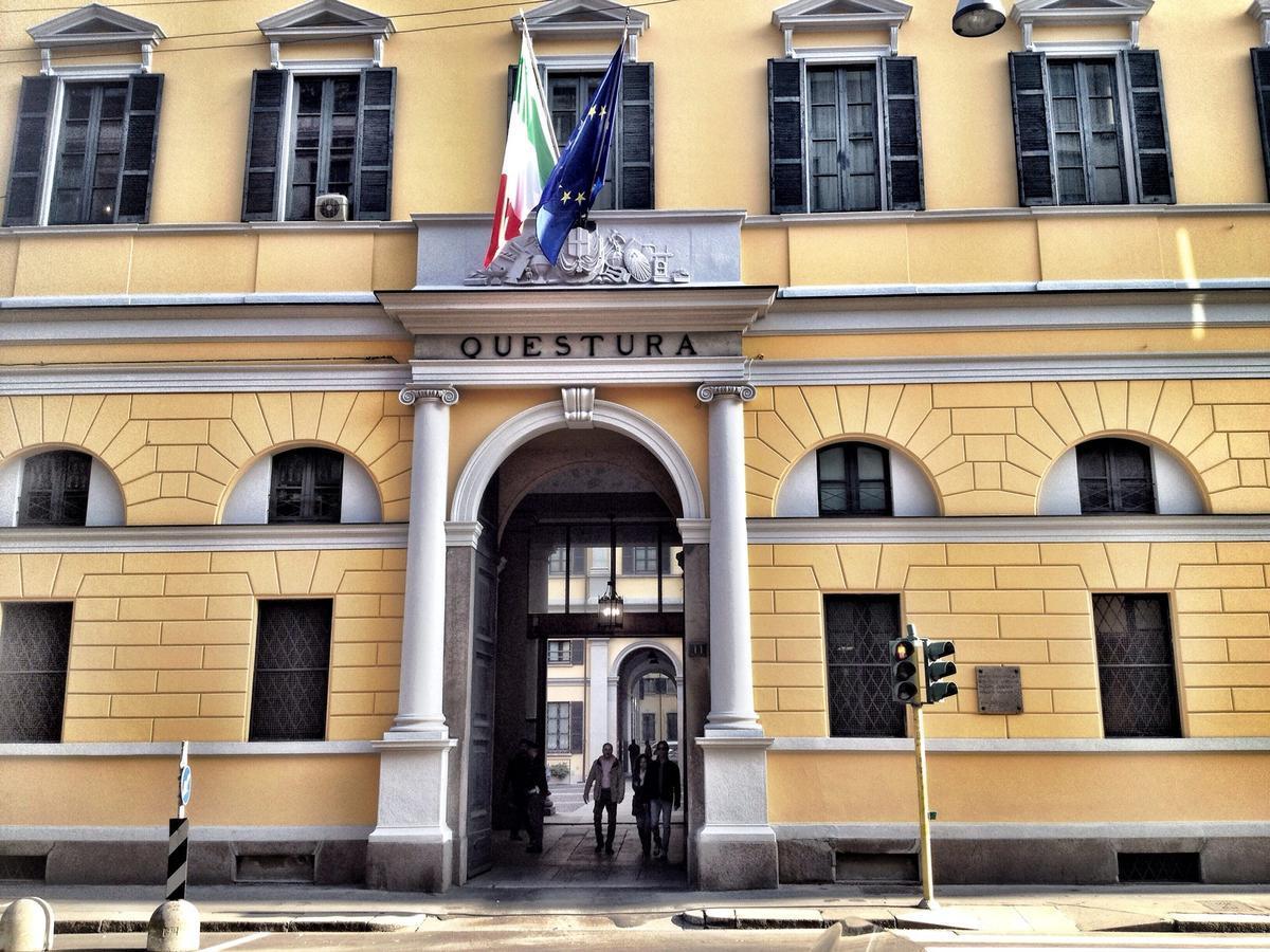 La questura di Milano. Foto pagina Facebook questura di Milano