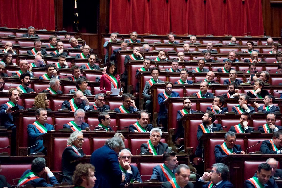 Sindaci italiani durante un incontro alla Camera dei deputati il 13 novembre 2017 (Camera dei deputati/Flickr)