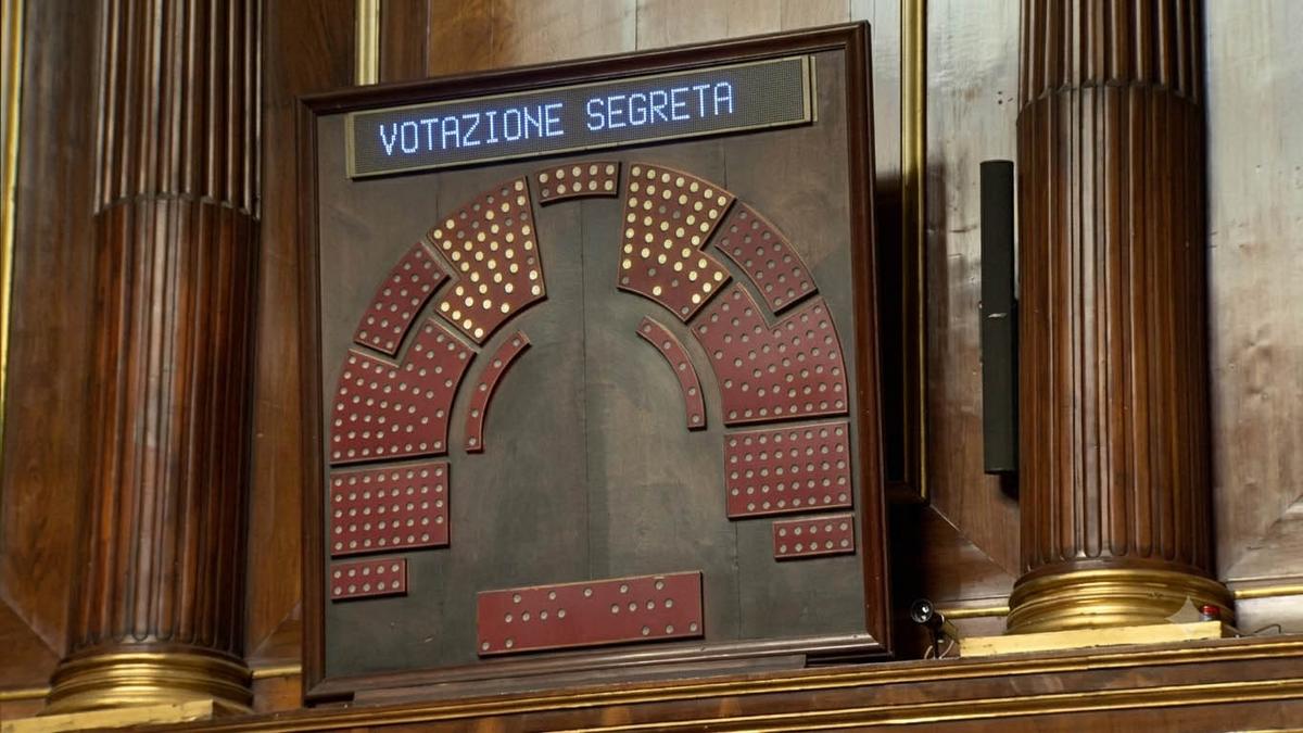 Il tabellone dei voti di Palazzo Madama, sede del Senato. Fotogramma da un video istituzionale del Senato