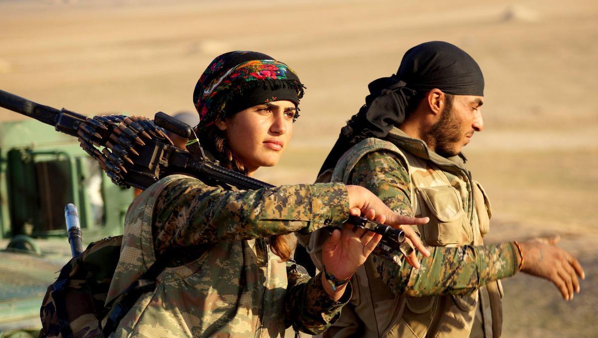 La combattente dell'Ypj Viyan Antar, uccisa nel 2016 durante un attacco dell'Isis. Foto di Kurdishstruggle - Kurdish Ypg Fighters/Wikimedia