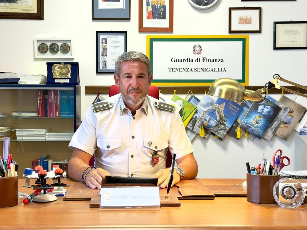 Francesco Cavuoto, comandante della tenenza della Guardia di finanza di Senigallia (An)