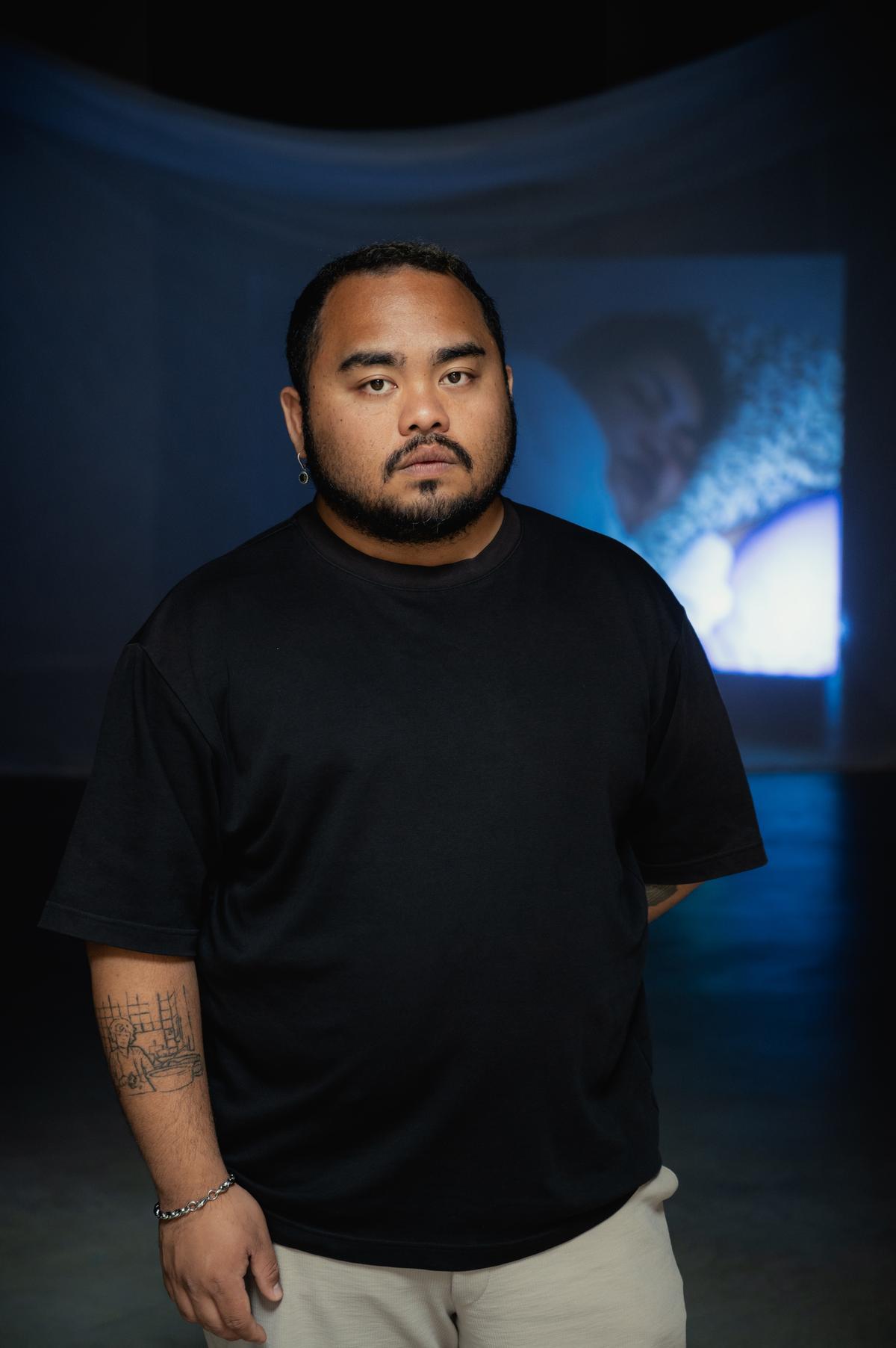 Il regista Liryc Dela Cruz 