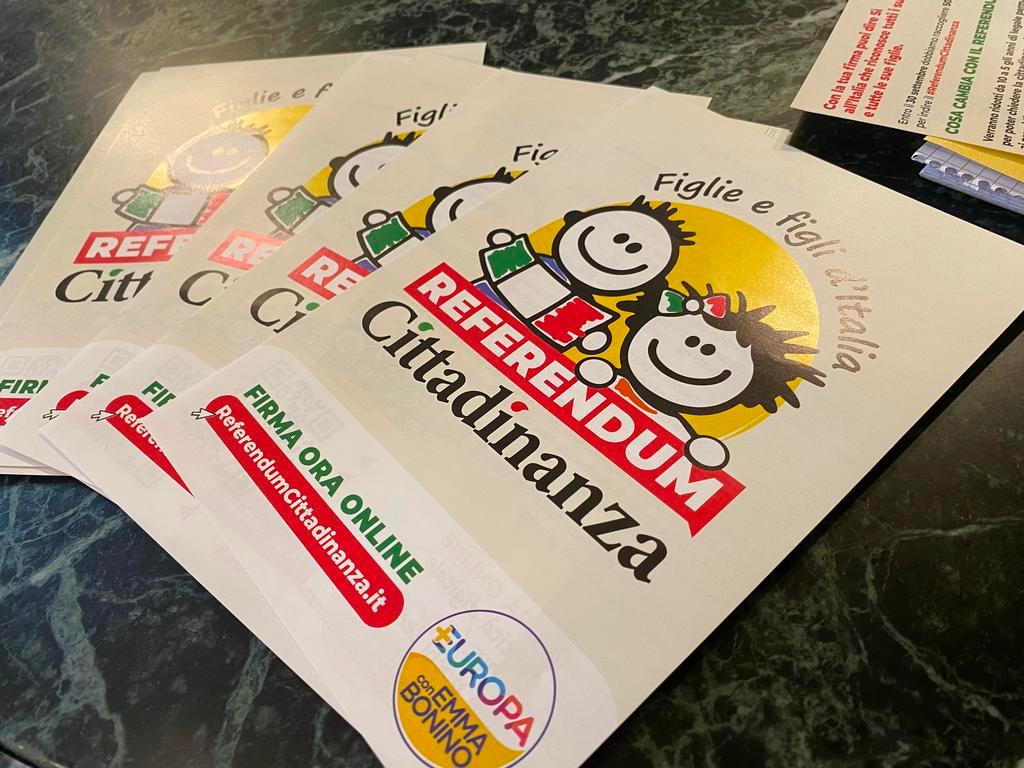 Manifesti della campagna per la cittadinanza