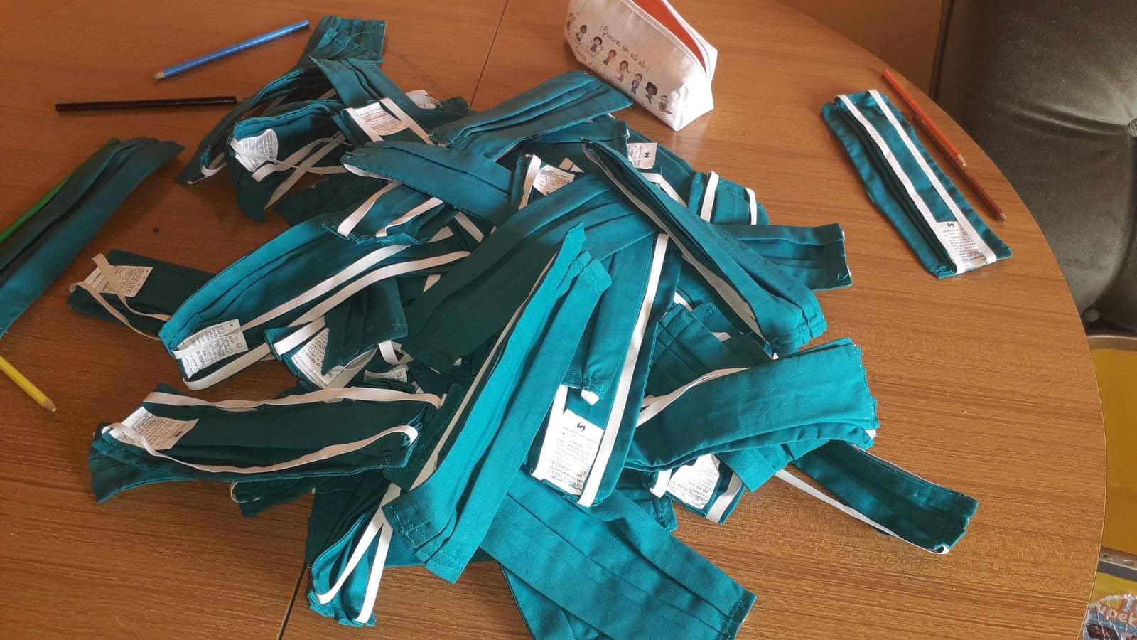 Le mascherine cucite dalle donne siriane, in provincia di Cuneo