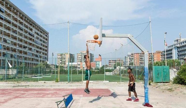 Un allenamento della squadra di basket per le seconde generazioni Tam tam