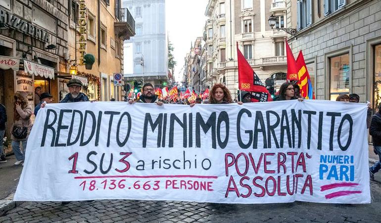 Una manifestazione della Rete dei numeri pari. Foto di Patrizia Cortellessa 