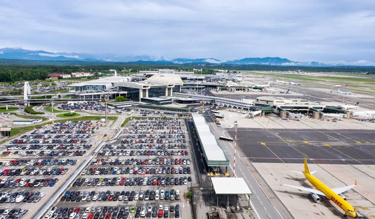 L'aeroporto di Malpensa, intitolato a Silvio Berlusconi (Sergio Scandroglio/Pexels)