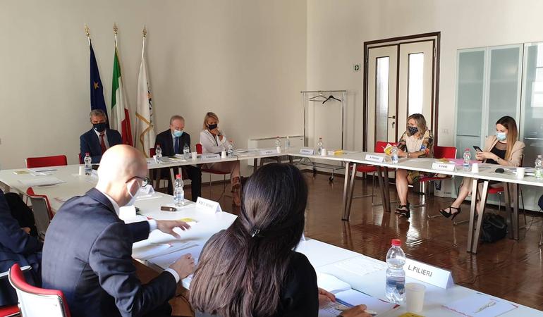 Un momento dell'incontro sulle minacce agli amministratori lombardi (foto Anci Lombardia)