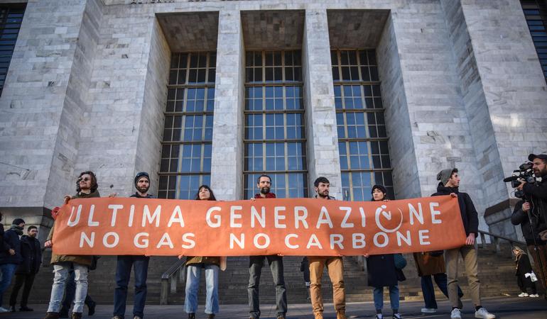 Attivisti di Ultima generazione. Foto: Corner/Ansa