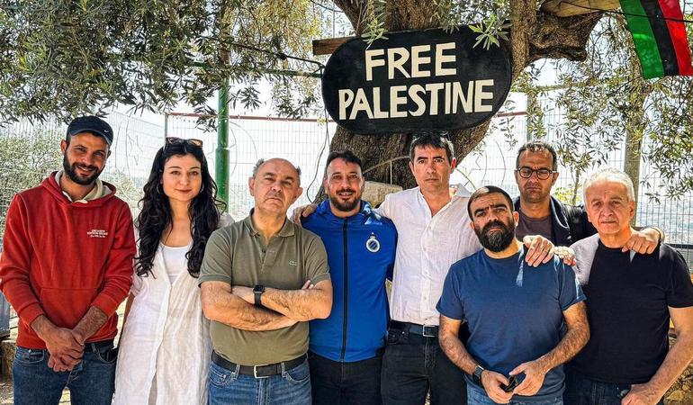 La delegazione di politici e parlamentari dell'Alleanza Verdi e sinistra (Avs) in Palestina