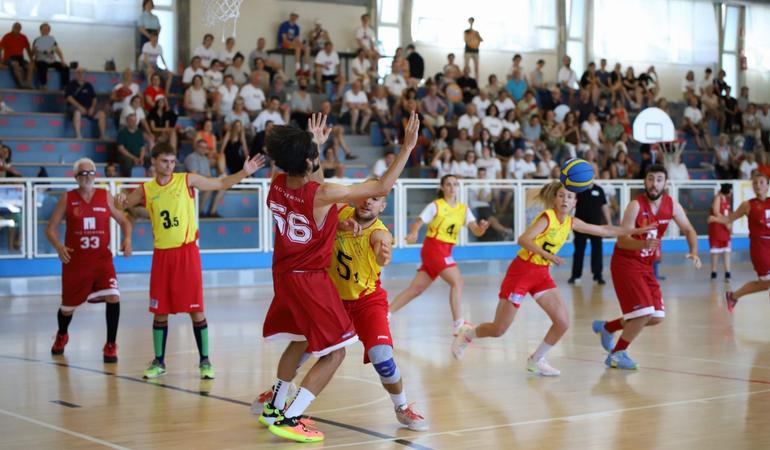 Un'azione di gioco durante una partita di baskin. Foto concessa dall'Associazione Baskin di Cremona