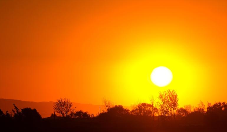 Caldo, un'estate senza fine a causa della crisi climatica. Il commento di Antonello Pasini. Fonte: rawpixel
