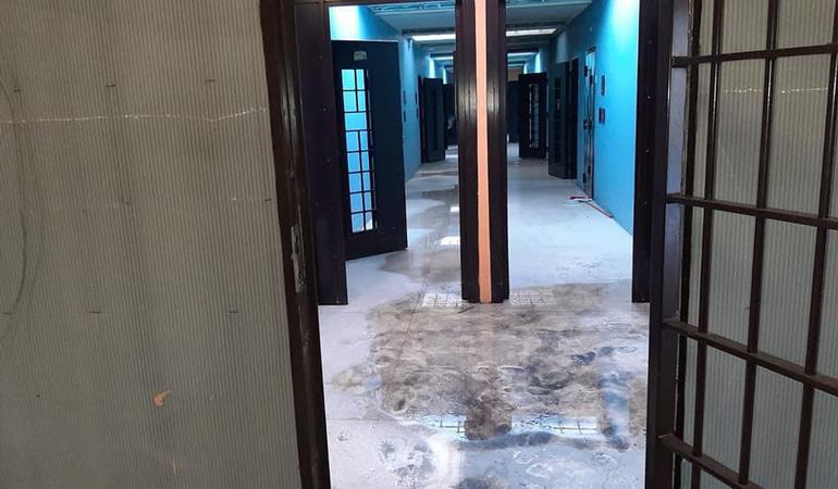 L'interno del carcere Sant'Anna a Modena dopo le proteste