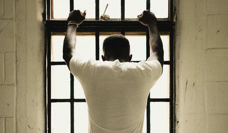 Foto di Karsten Winegeart/Unsplash 