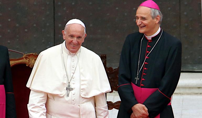 Papa Francesco col cardinale Matteo Zuppi, vescovo di Bologna e nuovo presidente della Cei (Antonello Minnicelli ed Elisa Bragaglia/Arcidiocesi di Bologna)