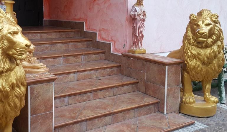 Entrata della casa confiscata a Ferdinando Ciarelli.