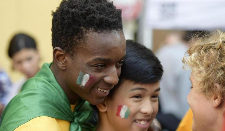 Dimostrazione a Roma per chiedere lo ius soli. Foto: Ansa/Luigi Mistrulli