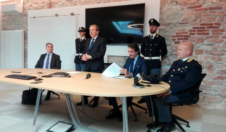 Da sinistra: Fausto Lamparelli (direttore servizio centrale operativo), Sandro Raimondi (procuratore capo di Trento), Francesco Messina (direttore centrale anticrimine della Polizia), Tommaso Niglio (capo della squadra mobile)