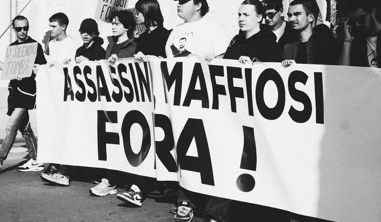 Una manifestazione antimafia in Corsica (Foto di Mona Favoreu)