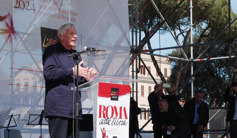 Minori in carcere. Luigi Ciotti: "Meglio educare che punire"