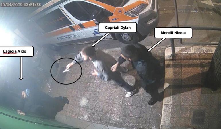 Bisceglie (BAT), 19 aprile 2026. Nel fotogramma, uno degli istanti che precedono l'omicidio di Filippo Scavo, legato al clan Strisciuglio, al Divine Club. 