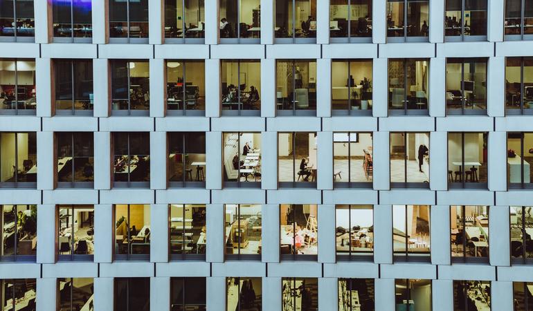 Gli uffici di Google, a Londra (Dylan Nolte/Unsplash)