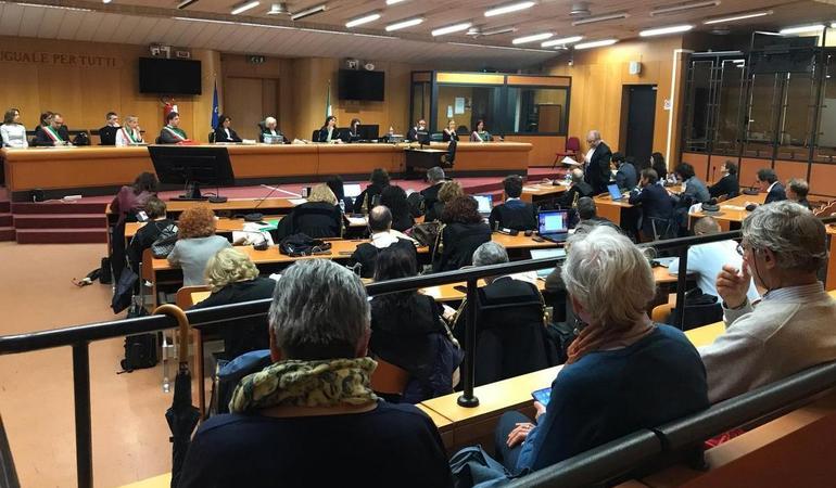 Torino, 17 aprile 2025. La lettura della sentenza del processo Eternit-bis sui morti da amianto a Casale Monferrato. Foto di Laura Fazzini