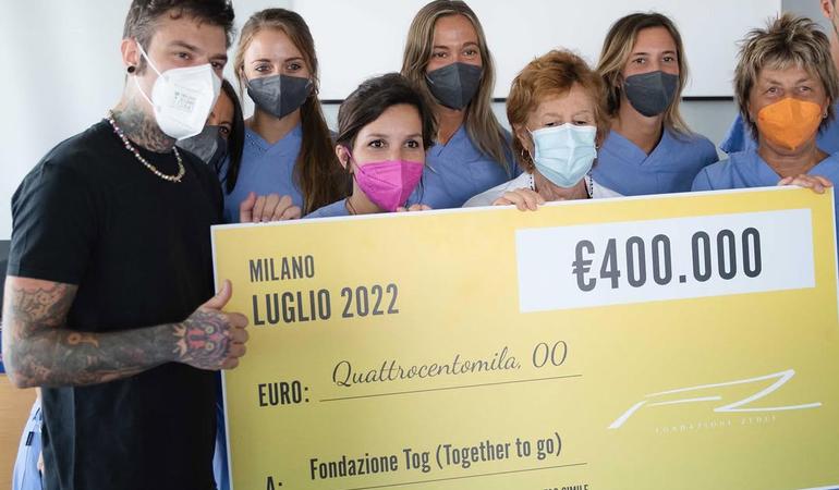 Fedez ha dimenticato la beneficenza? La sua fondazione è ferma